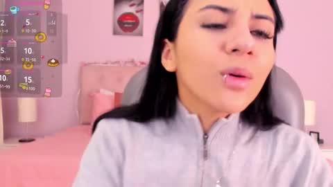 alisson__cortez online show from March 8, 11:58 am