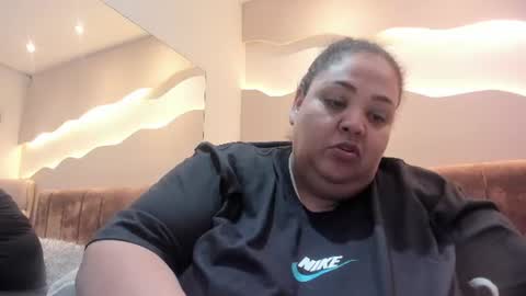 Alisson online show from June 18, 11:36 am