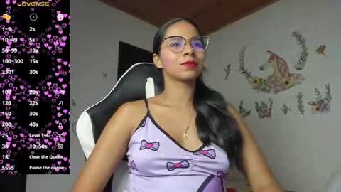 Snapshot of alisson_hoffman05 chatting on June 30, 10:22 pm Alisson hoffman05 online show from June 30, 10:22 pm