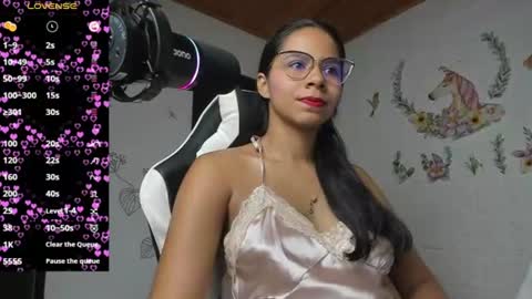 Snapshot of alisson_hoffman05 chatting on August 4, 6:43 pm Alisson hoffman05 online show from August 4, 6:43 pm