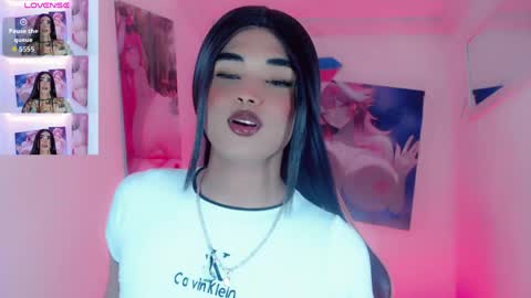 Alisson online show from April 19, 6:43 pm