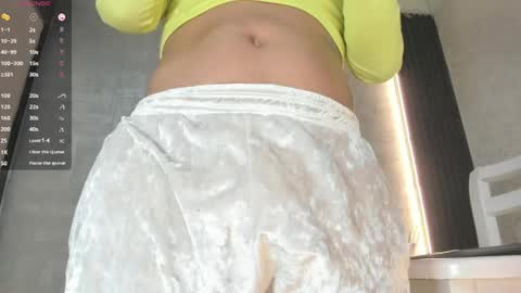 Alison Steeler online show from June 9, 8:42 pm