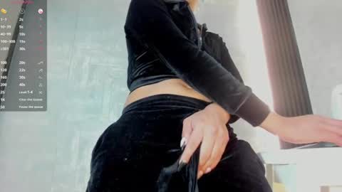 Alison Steeler online show from June 13, 8:40 pm