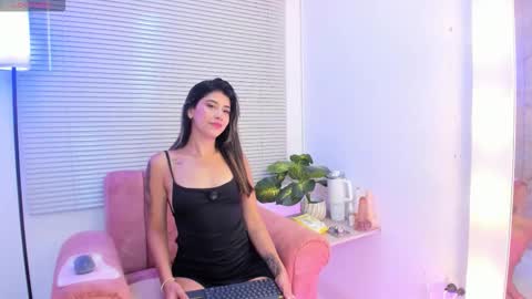 Snapshot of alissonskinny chatting on October 31, 11:11 am Alisson online show from October 31, 11:11 am