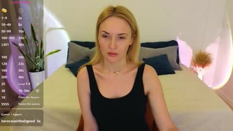 alisssarose online show from January 15, 8:34 pm