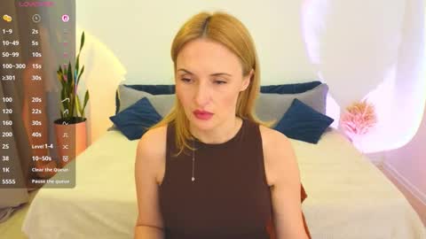 alisssarose online show from March 25, 8:26 pm
