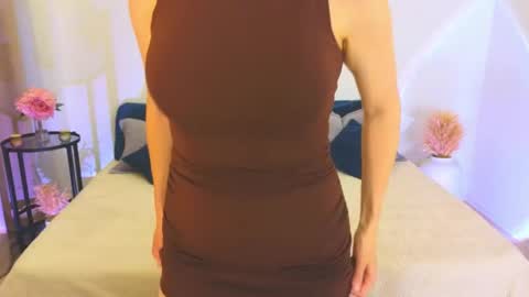 Snapshot of alisssarose chatting on June 3, 10:04 pm alisssarose online show from June 3, 10:04 pm