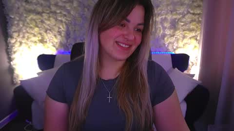Snapshot of alissyagrayy chatting on May 12, 12:46 pm alissyagrayy online show from May 12, 12:46 pm