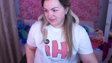 Snapshot of alissyagrayy chatting on June 3, 5:54 am alissyagrayy online show from June 3, 5:54 am