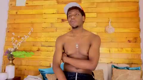 alister online show from June 12, 12:37 pm