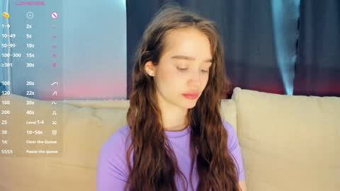 Alivia online show from March 29, 8:25 am