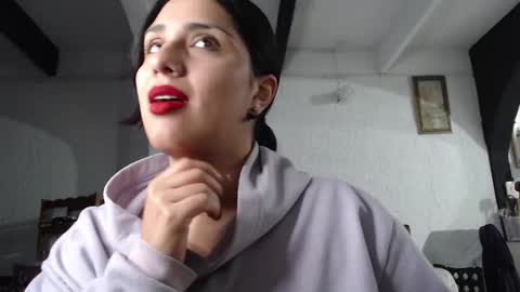 Snapshot of alix_beltran chatting on March 5, 1:31 am Alix online show from March 5, 1:31 am