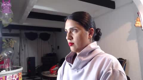 Snapshot of alix_beltran chatting on September 17, 1:18 am Alix online show from September 17, 1:18 am