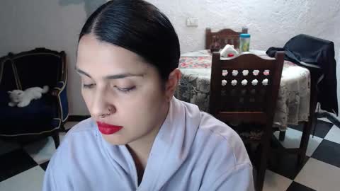 Snapshot of alix_beltran chatting on November 3, 11:04 pm Alix online show from November 3, 11:04 pm