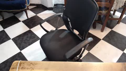 Snapshot of alix_beltran chatting on November 5, 2:33 am Alix online show from November 5, 2:33 am