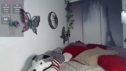 Snapshot of alix_kitty_ chatting on July 24, 10:41 pm alix_kitty_ online show from July 24, 10:41 pm