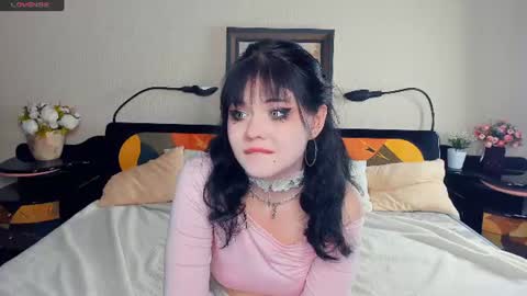 Emily online show from June 17, 12:18 pm