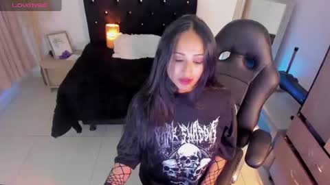 Alizee online show from July 9, 5:55 am