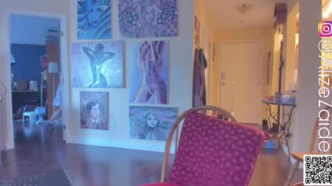 Snapshot of alizezaide chatting on February 13, 5:33 pm Alize Zaide online show from February 13, 5:33 pm