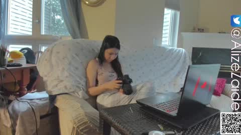 Snapshot of alizezaide chatting on February 24, 11:19 pm Alize Zaide online show from February 24, 11:19 pm