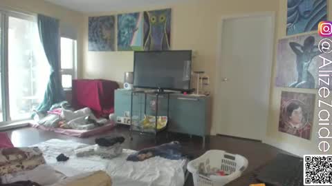 Snapshot of alizezaide chatting on March 4, 8:27 pm Alize Zaide online show from March 4, 8:27 pm