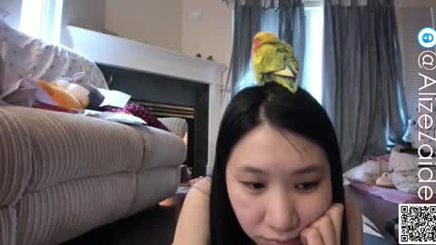 Snapshot of alizezaide chatting on October 22, 9:25 pm Alize Zaide online show from October 22, 9:25 pm