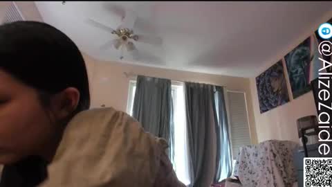 Snapshot of alizezaide chatting on February 25, 8:40 pm Alize Zaide online show from February 25, 8:40 pm