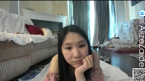 Snapshot of alizezaide chatting on March 5, 9:11 pm Alize Zaide online show from March 5, 9:11 pm