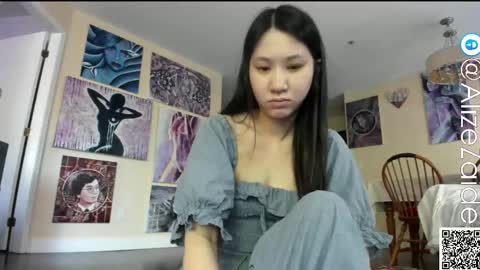 Alize Zaide online show from May 5, 7:55 pm