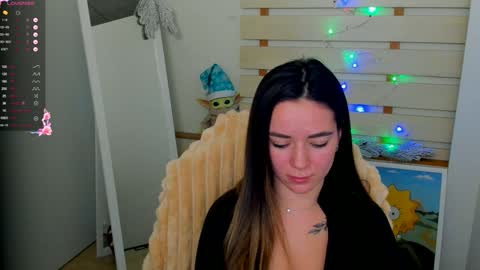 Snapshot of allana_dream chatting on December 17, 5:58 pm Allana online show from December 17, 5:58 pm