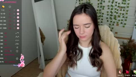 Snapshot of allana_dream chatting on September 22, 6:04 am Allana online show from September 22, 6:04 am