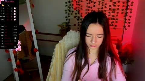 Snapshot of allana_dream chatting on October 12, 6:45 am Allana online show from October 12, 6:45 am