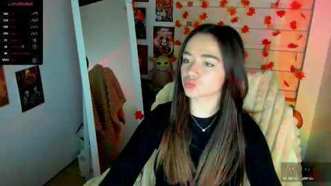 Snapshot of allana_dream chatting on November 17, 7:25 am Allana online show from November 17, 7:25 am