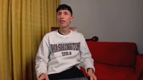 Snapshot of allangil chatting on December 11, 7:09 am Allan online show from December 11, 7:09 am