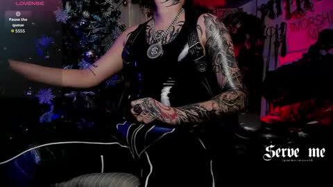 Snapshot of allanhurtss chatting on December 22, 9:34 pm online show from December 22, 9:34 pm