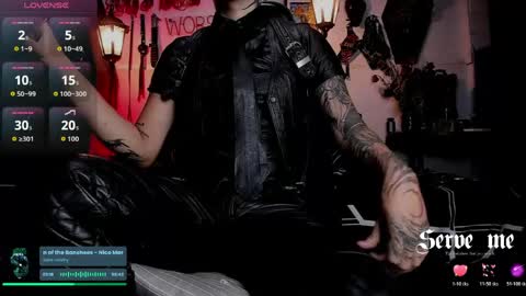Snapshot of allanhurtss chatting on April 15, 11:38 pm online show from April 15, 11:38 pm