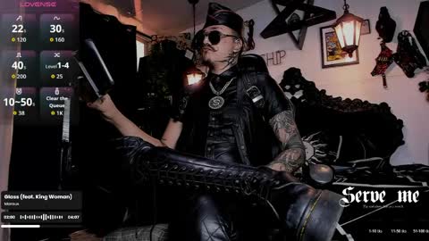 Snapshot of allanhurtss chatting on April 30, 5:30 pm online show from April 30, 5:30 pm
