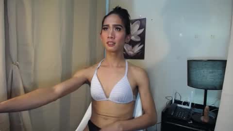 trina online show from January 13, 12:24 pm