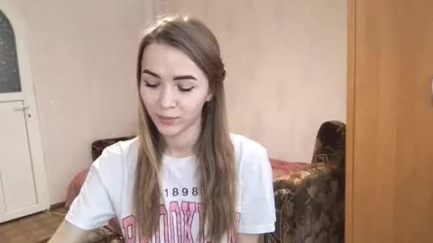 Anna online show from November 21, 8:35 am