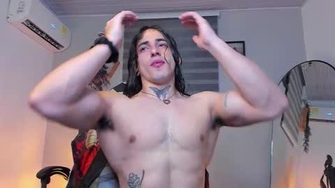 Snapshot of allen_rosse chatting on January 11, 4:06 am independent model 3 online show from January 11, 4:06 am