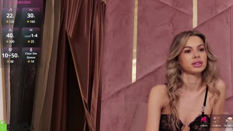 Allena online show from December 6, 11:57 pm