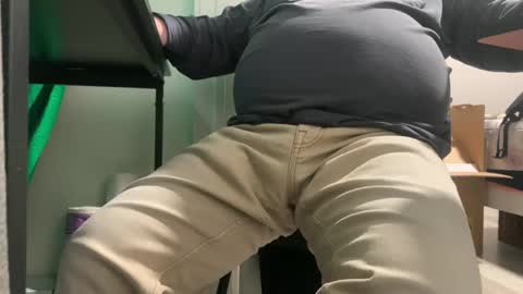 Allergictolove online show from December 23, 10:01 pm