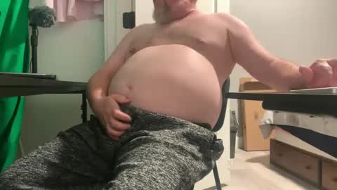 Allergictolove online show from October 11, 9:08 am