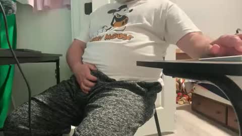 Allergictolove online show from November 19, 10:32 pm