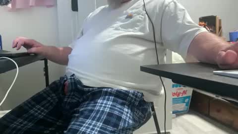 Allergictolove online show from March 15, 10:05 pm