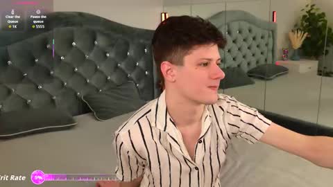 allert_ online show from February 13, 1:56 am