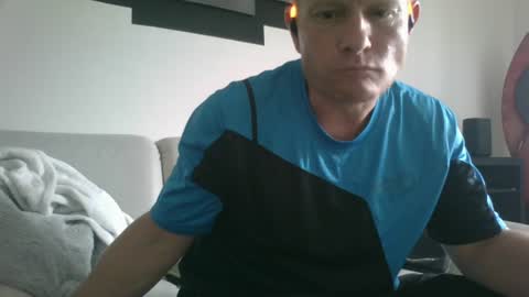 alles594462 online show from July 1, 8:27 am