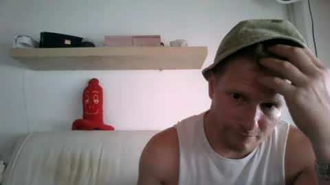 alles594462 online show from August 3, 4:11 pm
