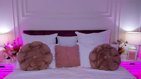 Lexi online show from July 17, 5:25 am