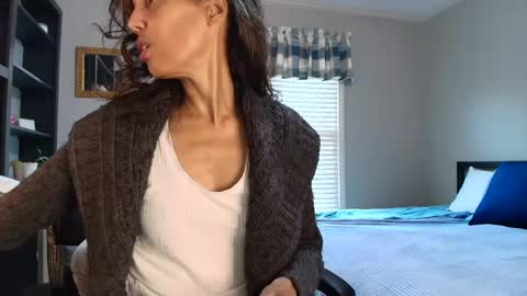 wishlist on bio online show from October 6, 9:12 pm